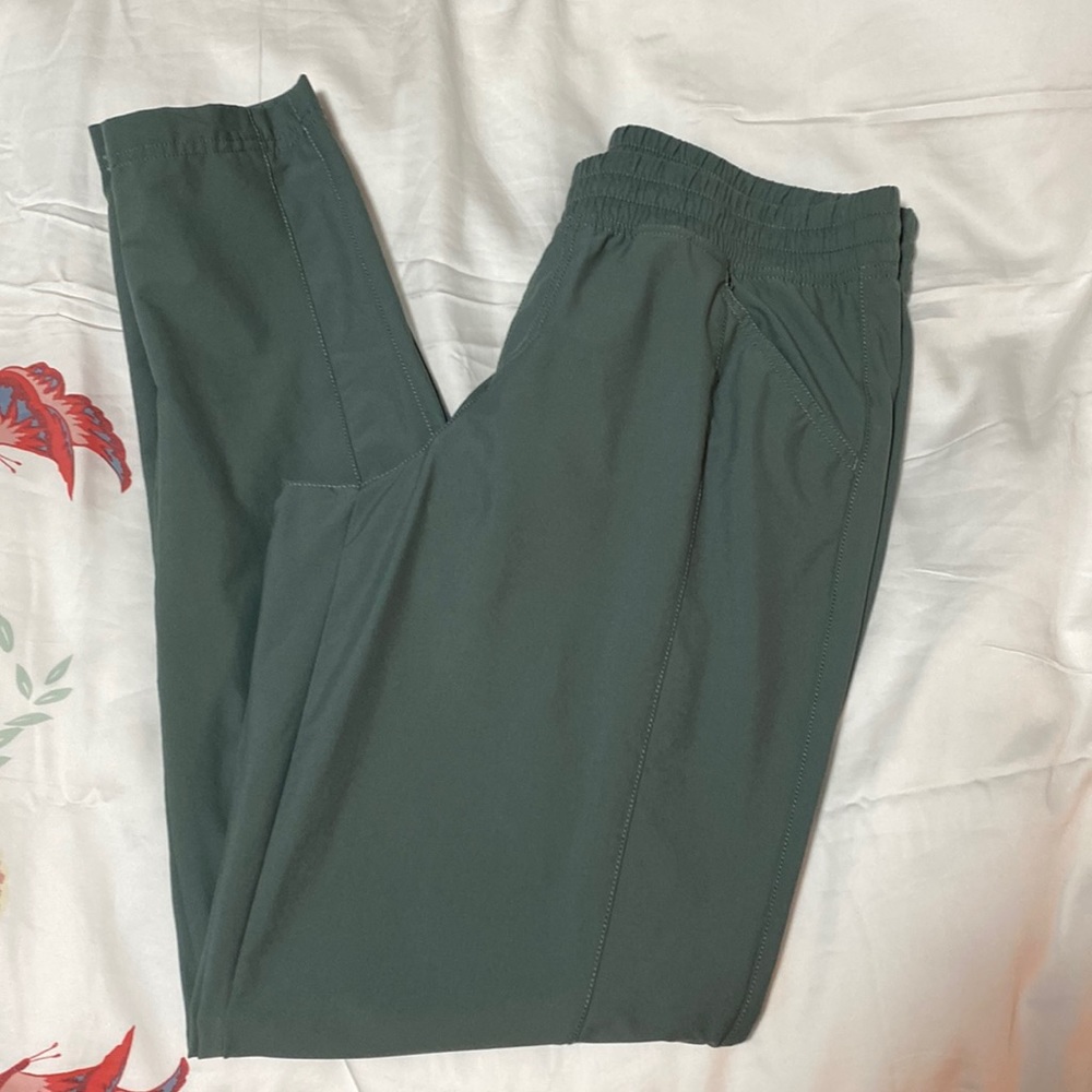Like new North Face pants